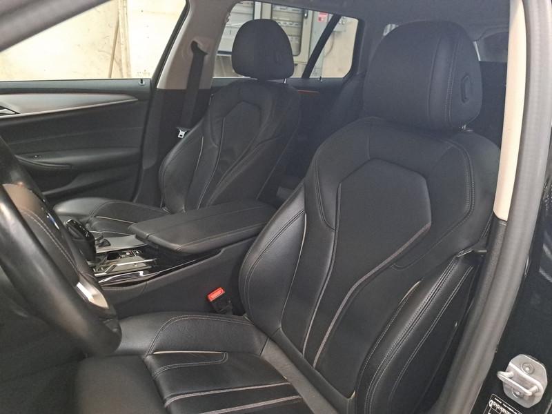 BMW 518 MH48V Luxury Touring Auto