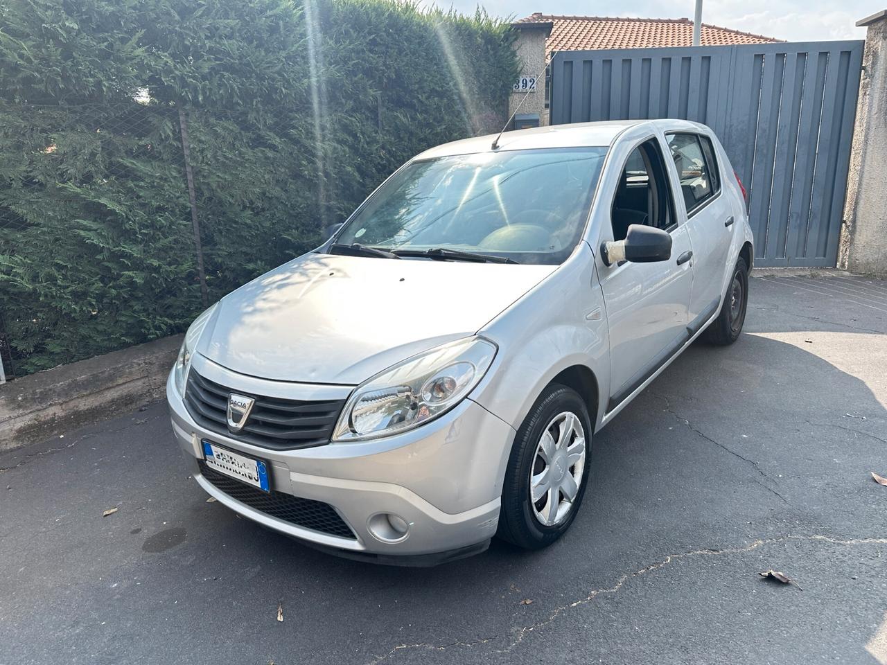 Dacia Sandero 1.2 16V GPL 75CV