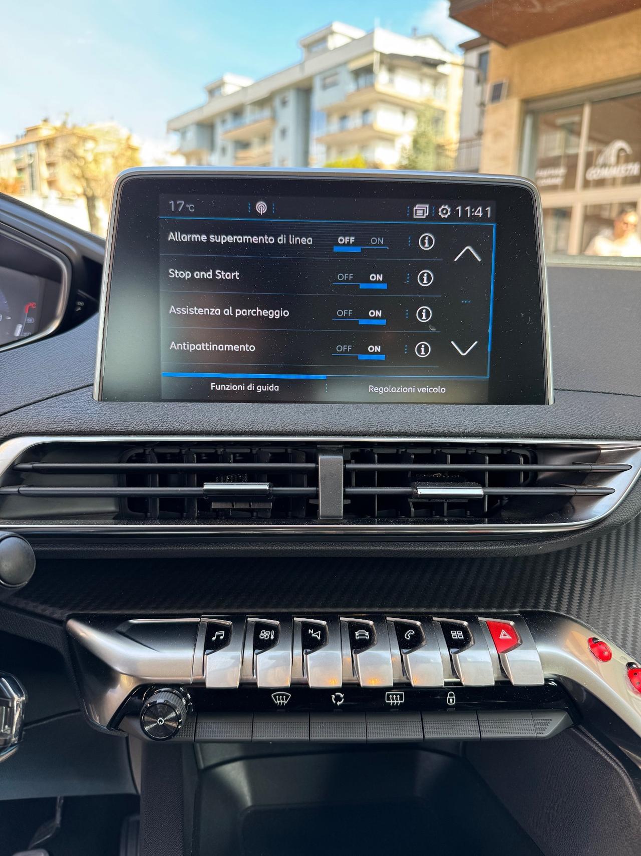 Peugeot 3008 BlueHDi 130 S&S Business