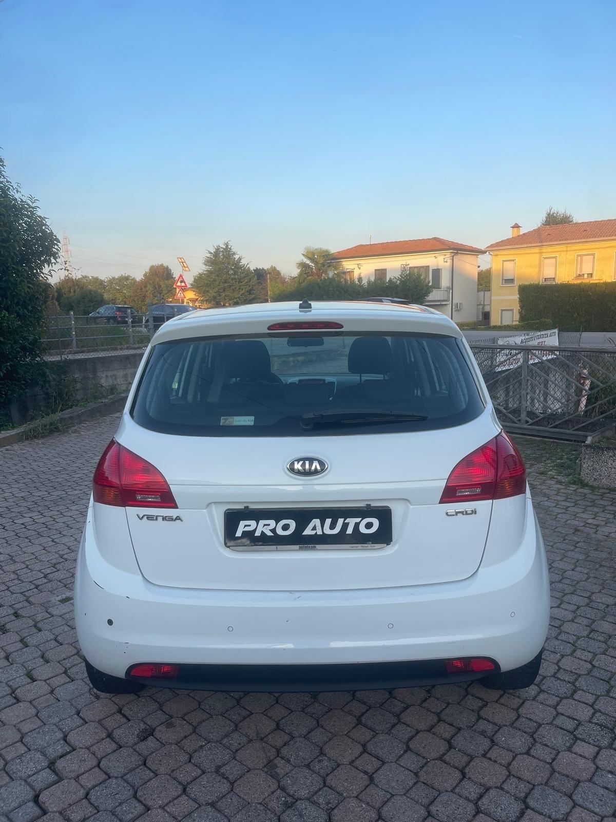 Kia Venga 1.4 CRDi 90 CV Crossover 90 000 KM