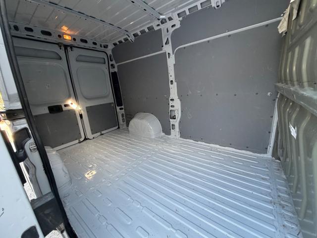 PEUGEOT Boxer 33 2.2 BlueHDi 140 S&S PM-TM Furgone