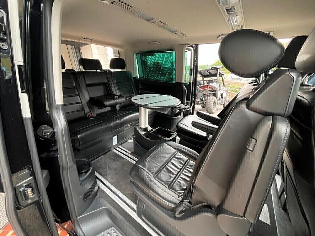 Volkswagen Multivan 2.0TDI T6.1 Highline 7p Unico prop.