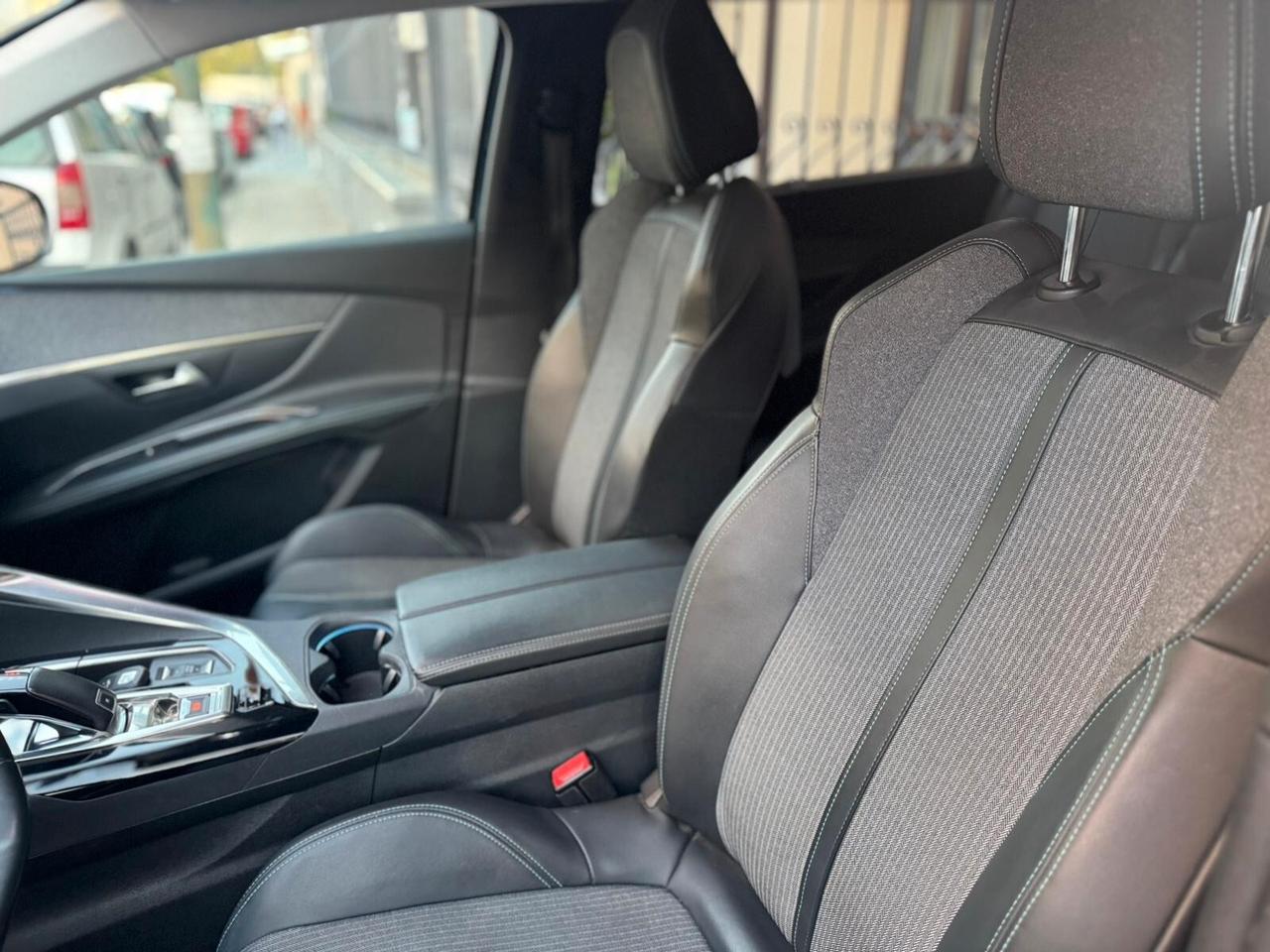 Peugeot 5008 BlueHDi 130 S&S EAT8 Allure 7 POSTI