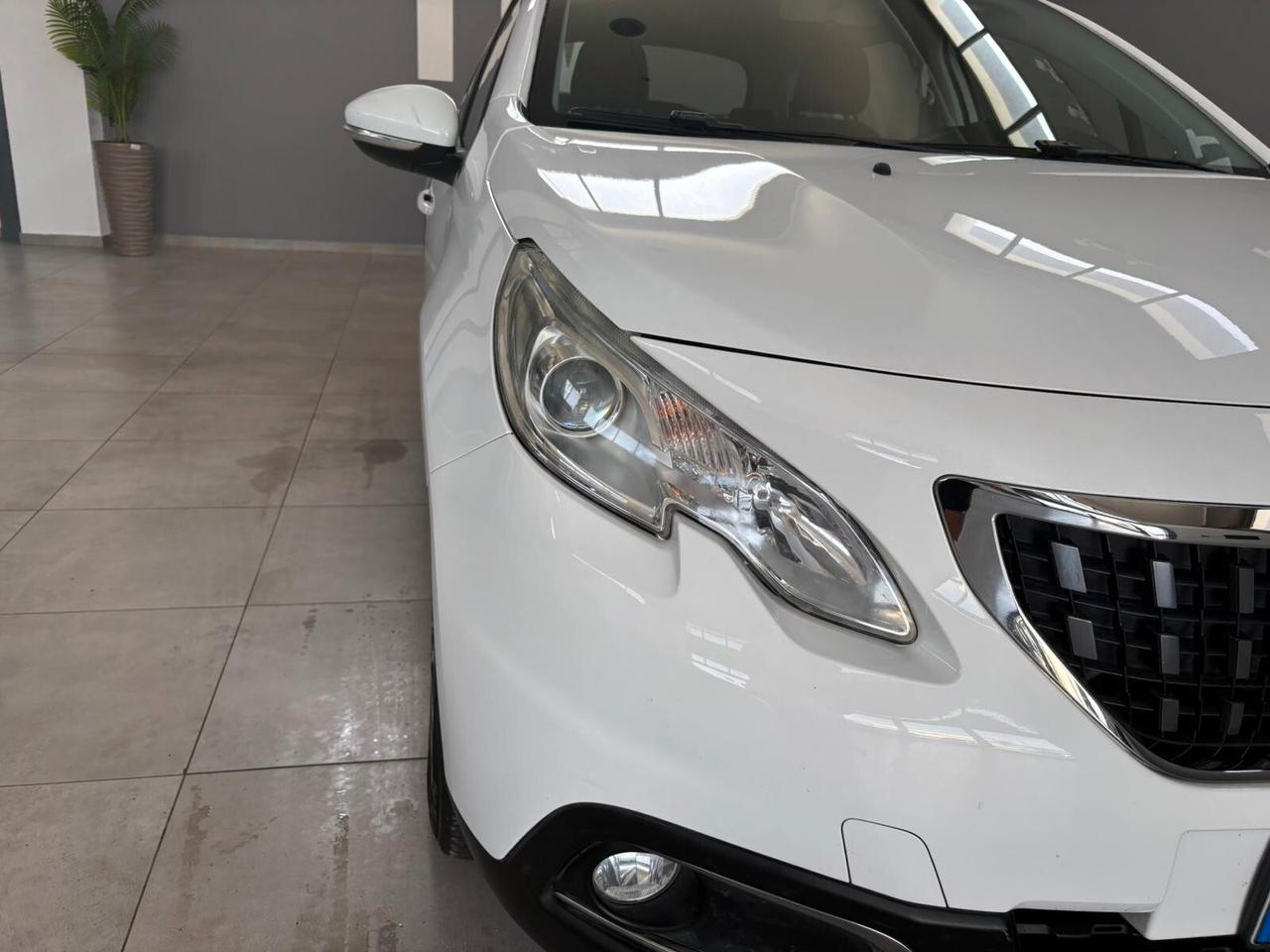 Peugeot 2008 BlueHDi 100 Allure