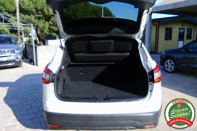 NISSAN Qashqai 1.5 dCi N-Connecta