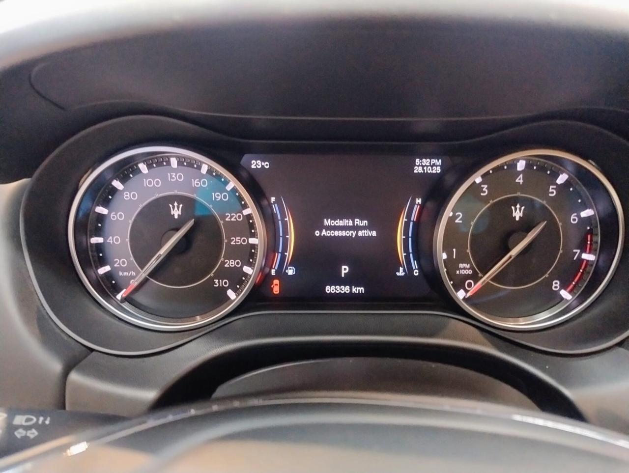 Maserati Ghibli L4 330 CV MHEV Granlusso