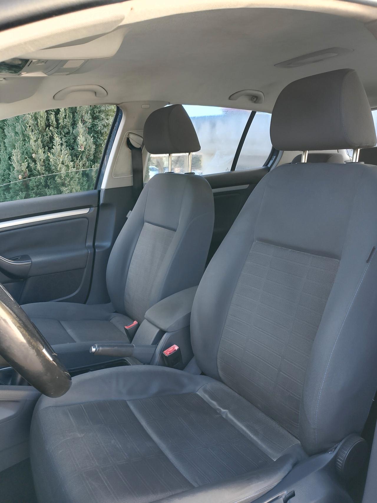 Volkswagen Golf 1.9 TDI DPF 5p. 5m. GT Sport