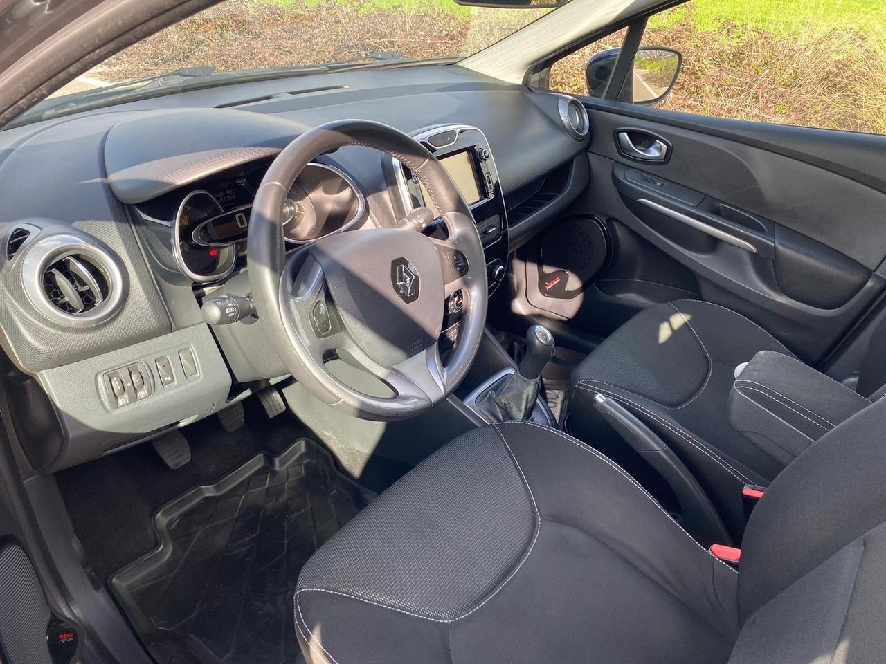 Renault Clio Sporter dCi 8V 90CV COSTUME NATIONAL