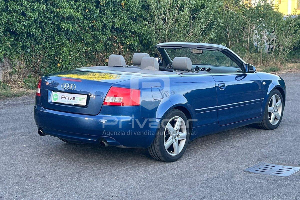 AUDI A4 2.4 V6 30V cat