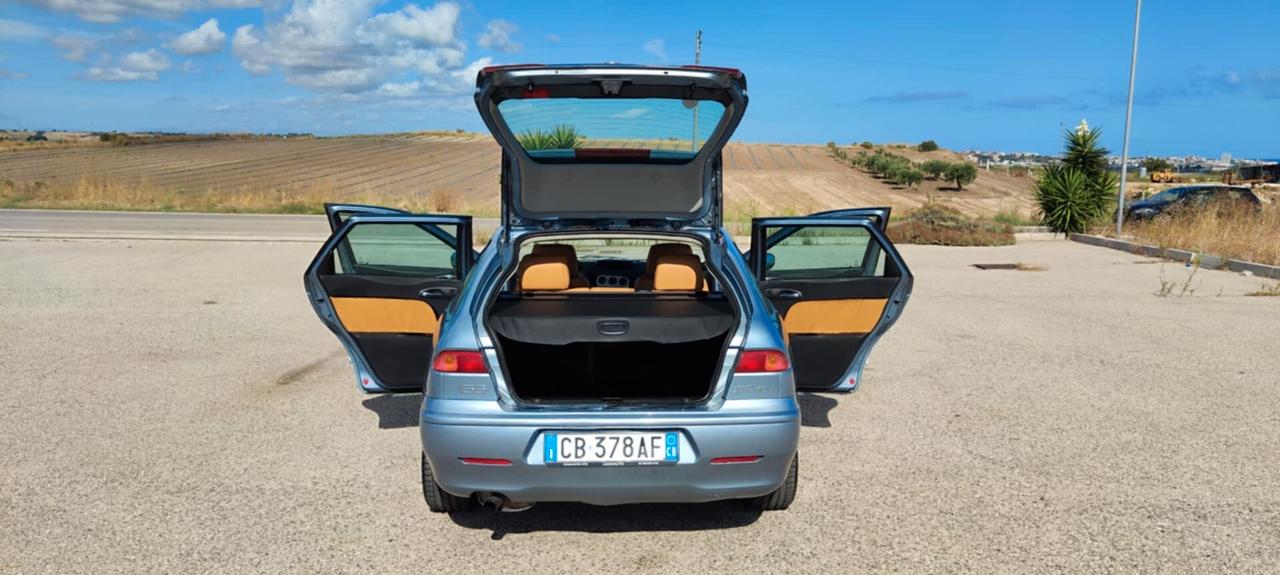 Alfa Romeo 156 1.9 JTD cat Distinctive
