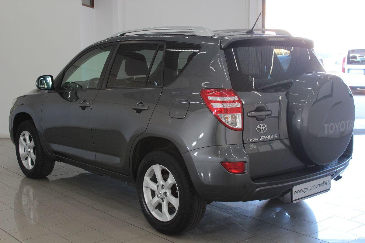 TOYOTA - RAV4 - 2.2 D-4D 150CV DPF Exclusive