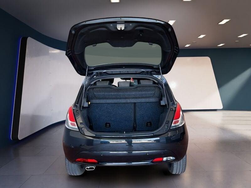 Lancia Ypsilon III 2021 1.0 firefly hybrid Gold s&s 70cv