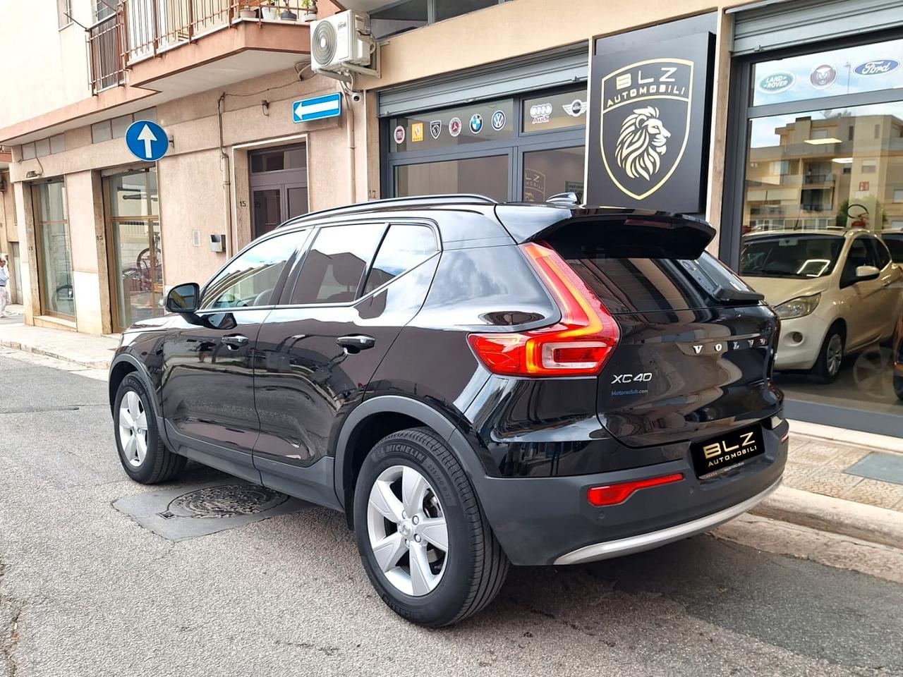 Volvo XC40 T2 automatico Business