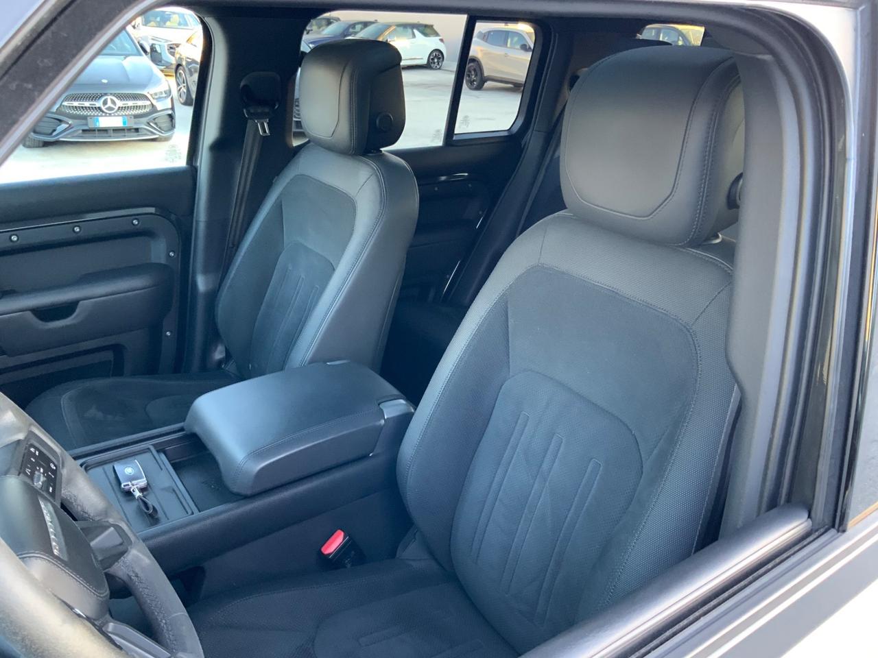 Land Rover Defender 110 5.0 V8 525 CV AWD Auto Carpathian Edition