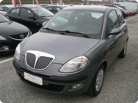Lancia Ypsilon 1.2 Oro