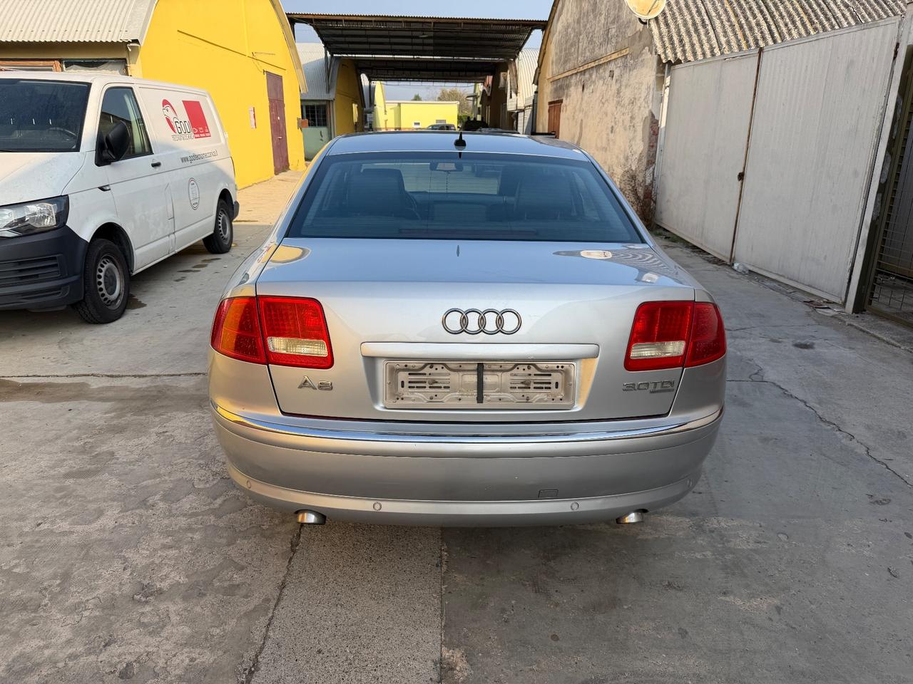 Audi A8 3.0 V6 TDI quattro tiptronic