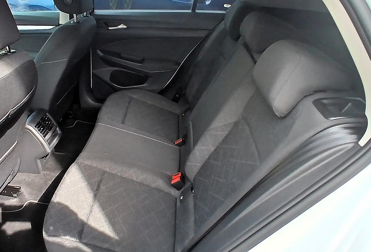 Volkswagen Golf 2.0 TDI SCR Style