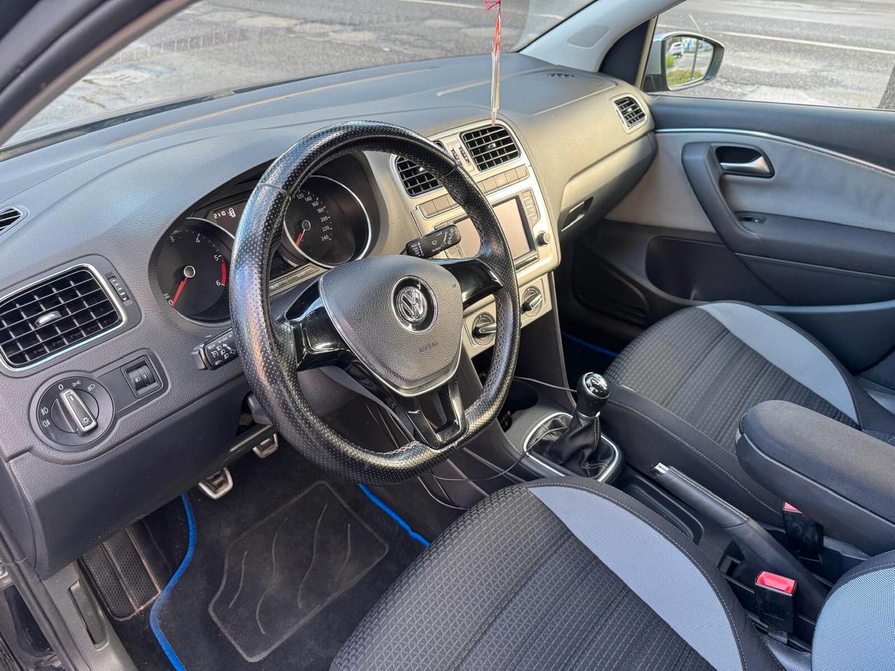 VW Polo Cross 1.4 TDI NEOPATENTATO GARANZIA 12MESI