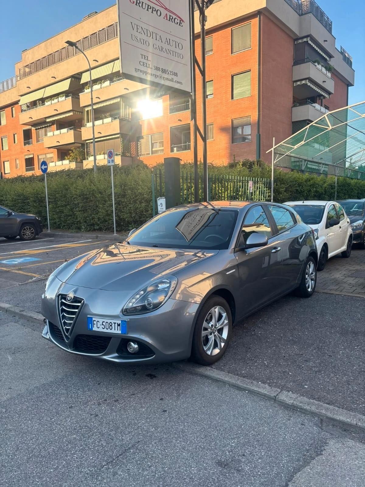 Alfa Romeo Giulietta 1.6 JTDm-2 120 CV Distinctive