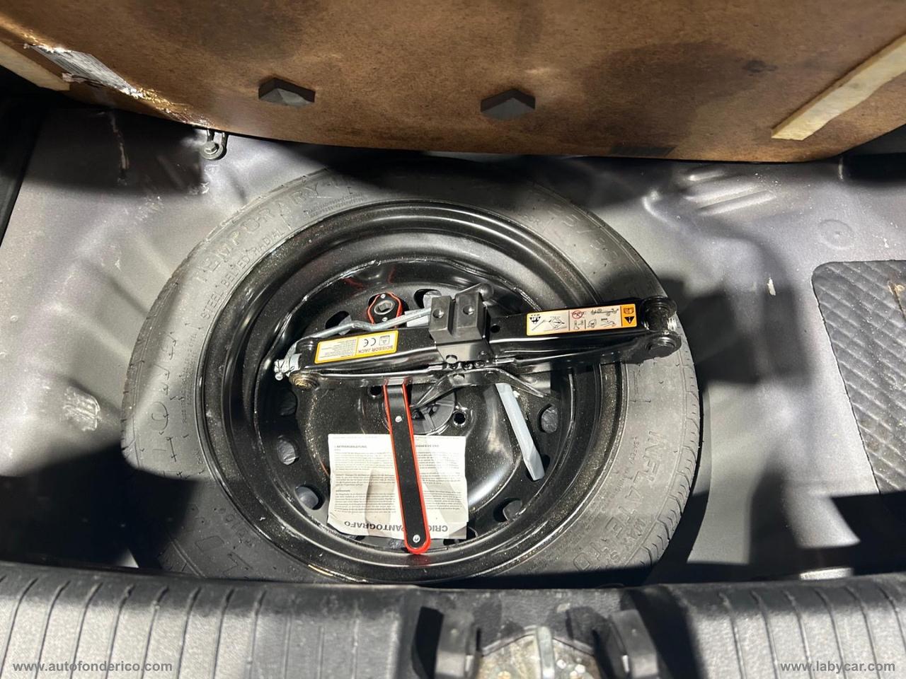 HYUNDAI i10 1.0 MPI AT Tech