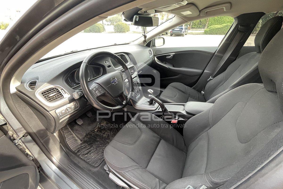 VOLVO V40 D2 Kinetic