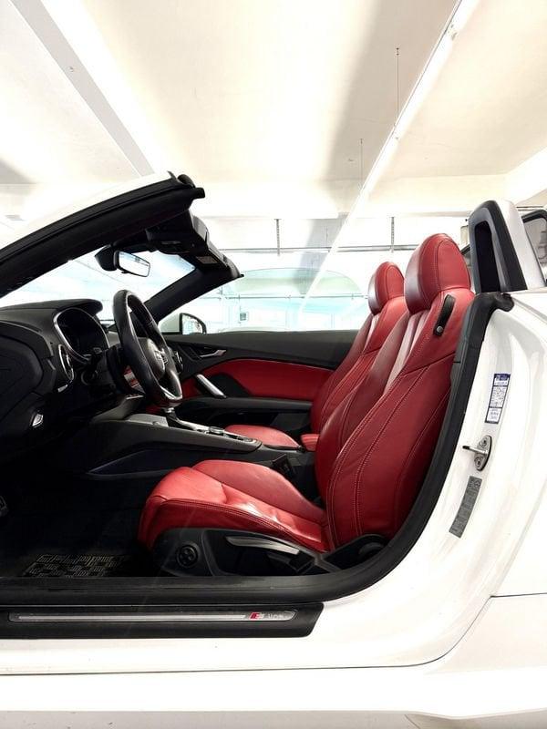 Audi TT TT Roadster 2.0 TDI ultra S line