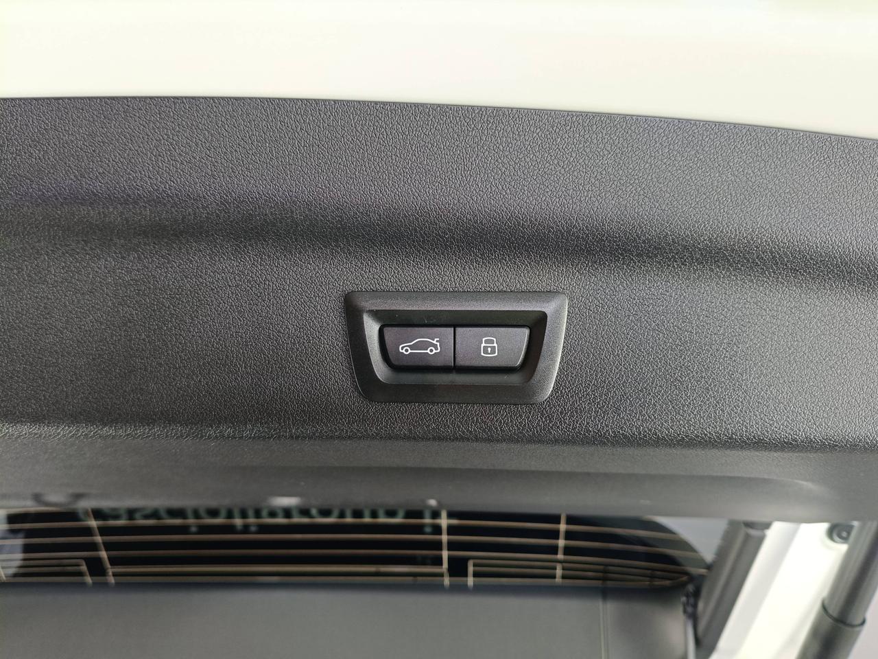 BMW X1 U11 - iX1 edrive 20 X-Line