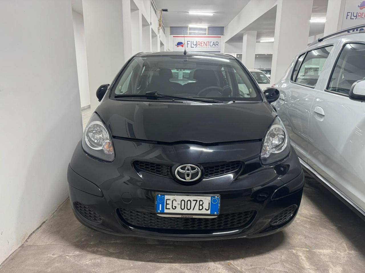 Toyota Aygo 1.0 12V VVT-i 5 porte Now Connect