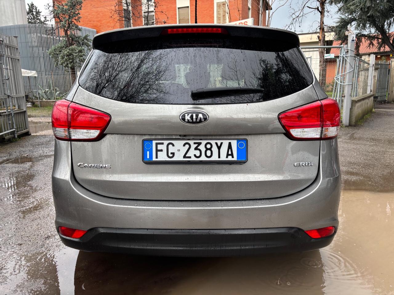 Kia Carens 1.7 CRDi 141 CV Platinum