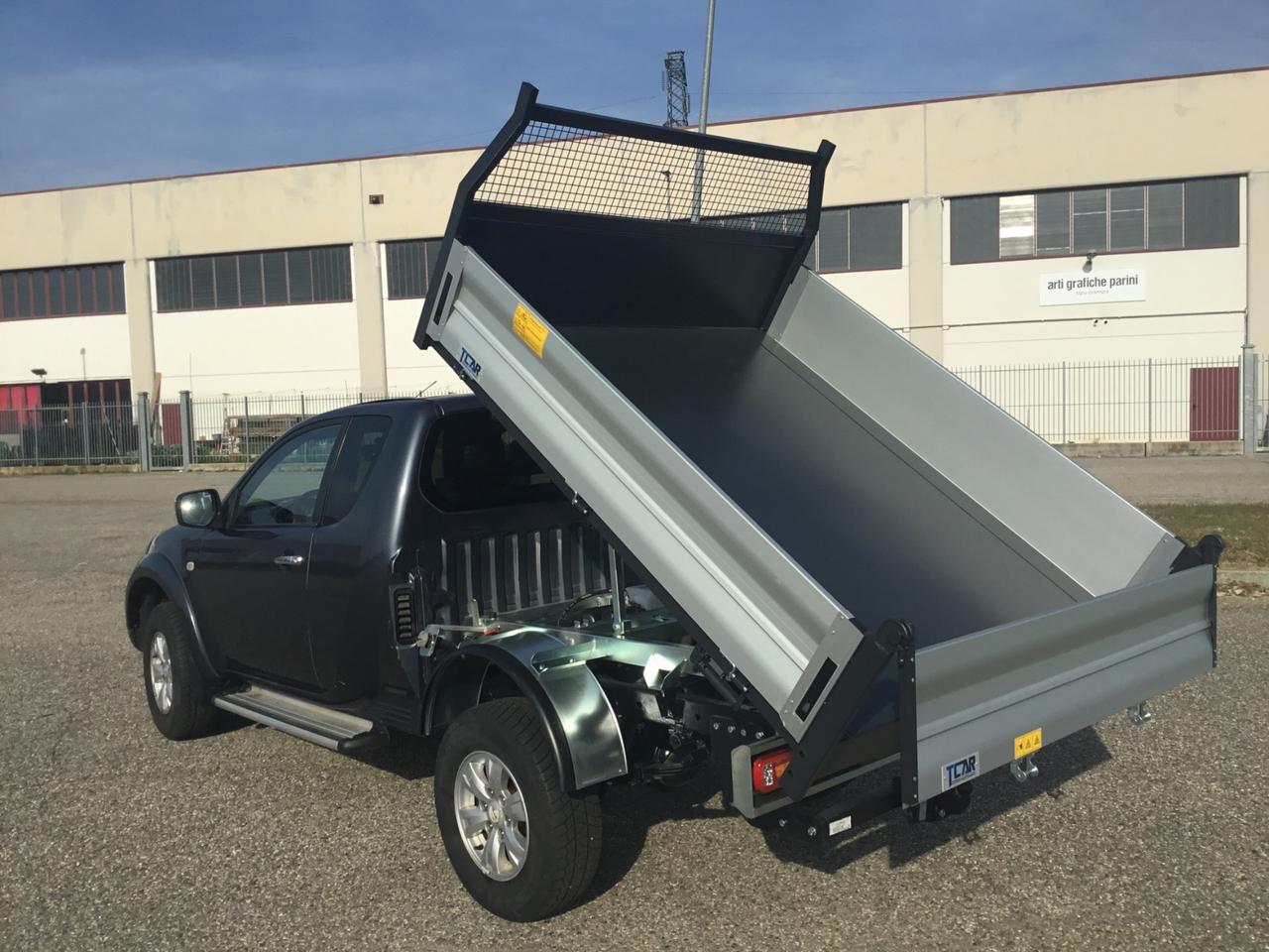 Mitsubishi L200 club cab cassone ribaltabile