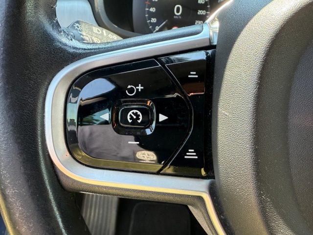 VOLVO S90 D3 Geartronic Business Plus NAVI - LED - TELEC.