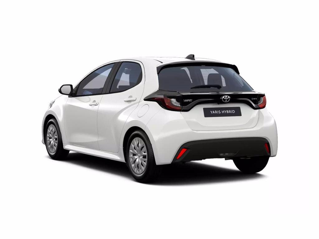 TOYOTA Yaris 1.5h active del 2025
