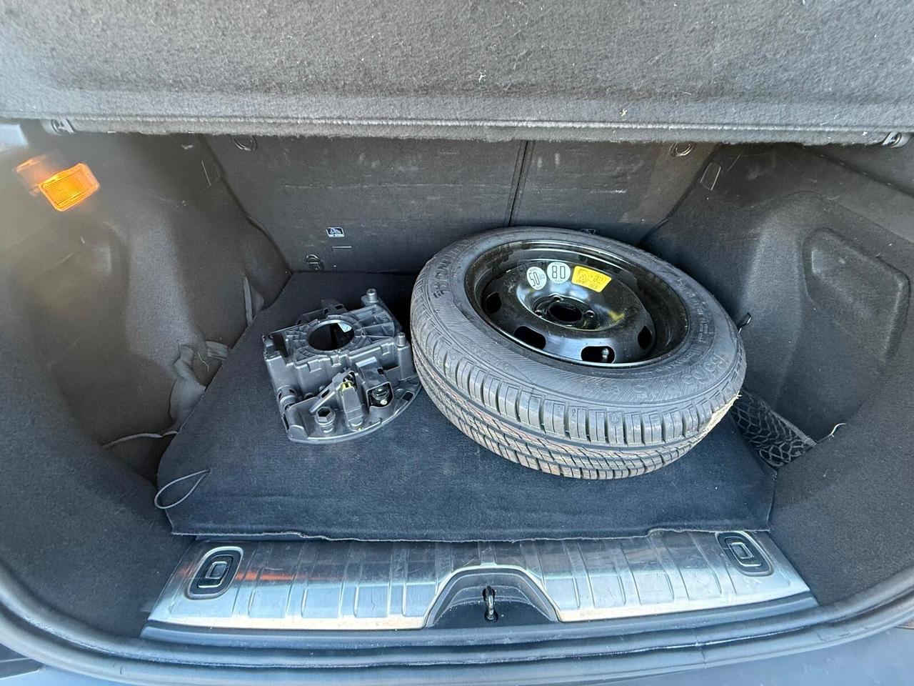 Peugeot 2008 PureTech 82 Allure + GPL - OK NEOPATENTATI