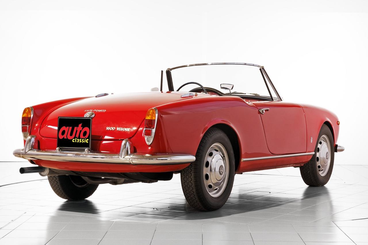 Alfa Romeo Giulia 1600 Spider Veloce