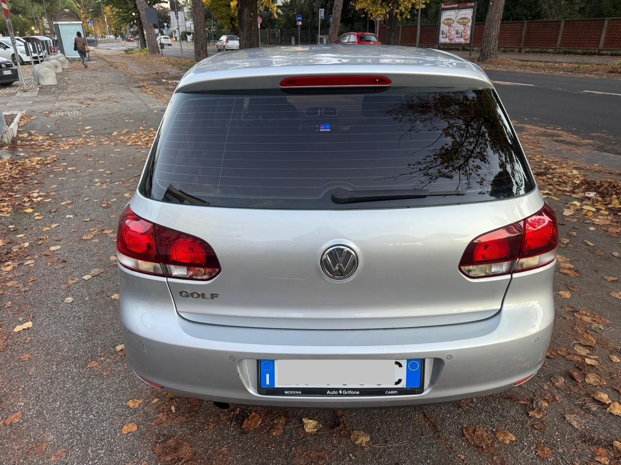 VW Golf 1.6 TDI 5p. Highline neopaten garanzia 12 mesi