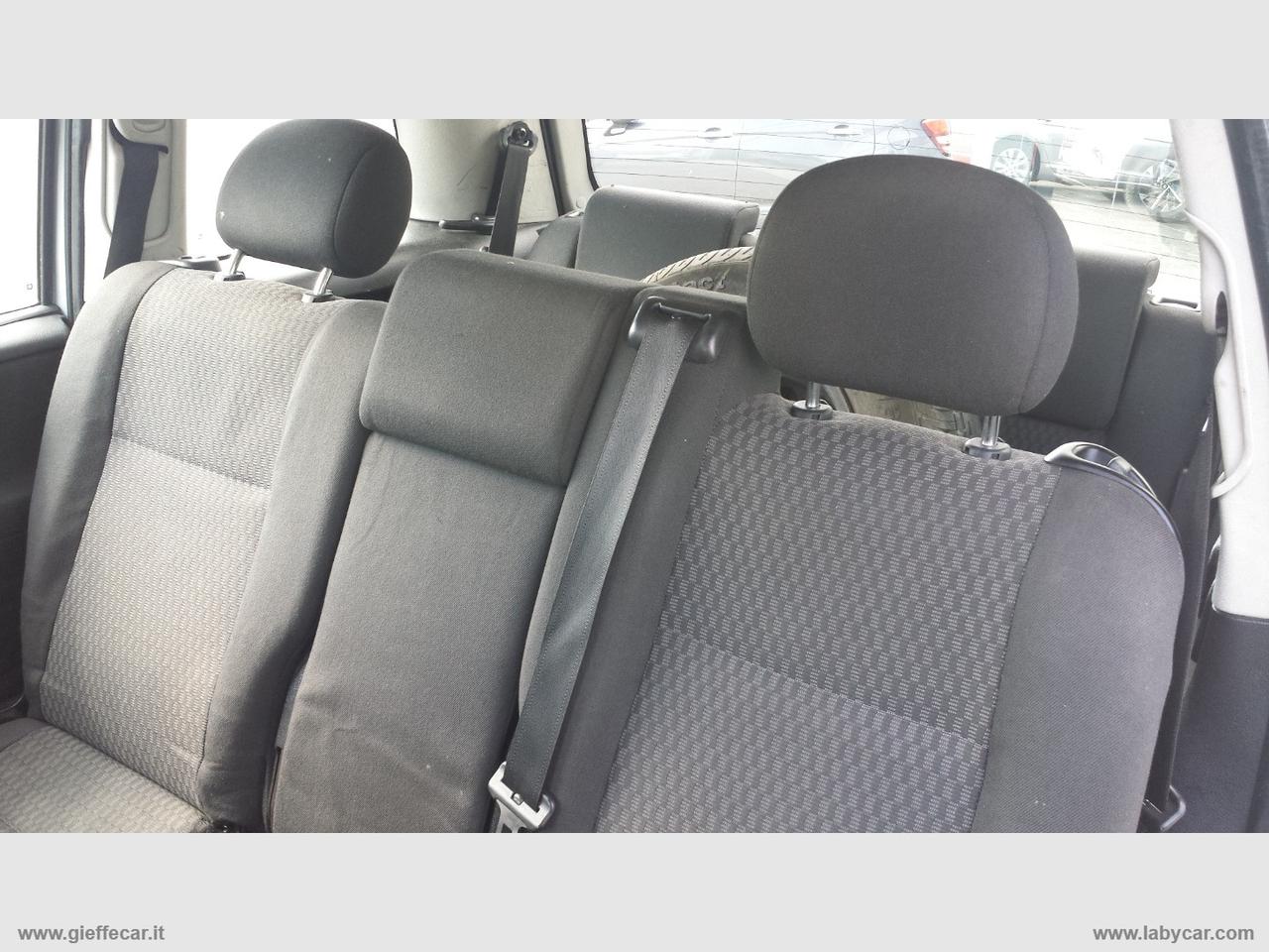 OPEL Zafira 2.0 DTI Elegance 7 POSTI