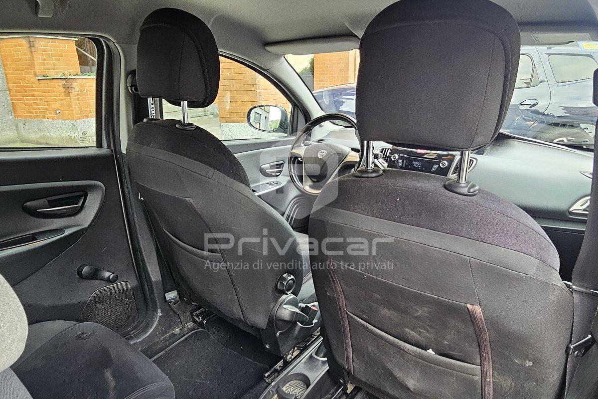 LANCIA Ypsilon 1.2 69 CV 5 porte S&S Platinum