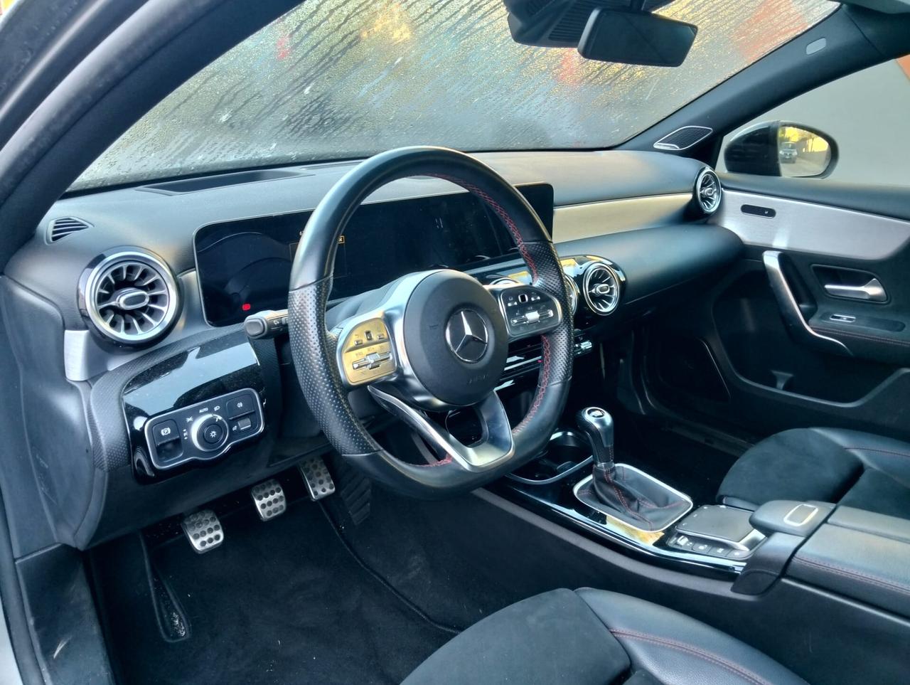 Mercedes-benz A 160d "AMG" 2020 SINISTRATA