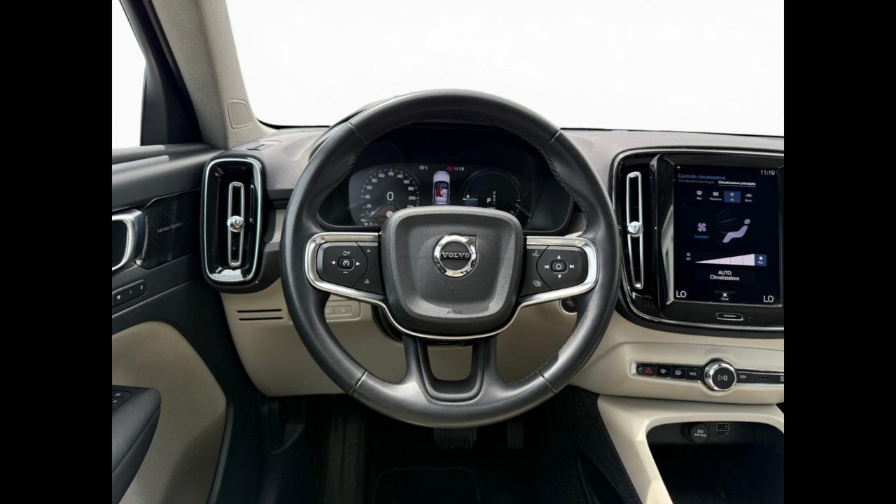 VOLVO XC40 - XC40 1.5 t5 phev Inscription auto my21