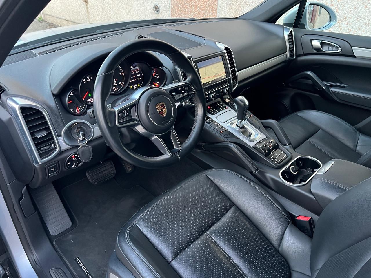 Porsche Cayenne 3.0 tiptronic
