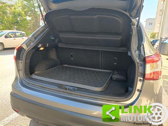 NISSAN Qashqai 1.6 dCi 2WD Tekna 360