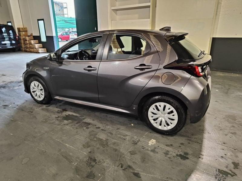 Toyota Yaris 1.5 Hybrid Business