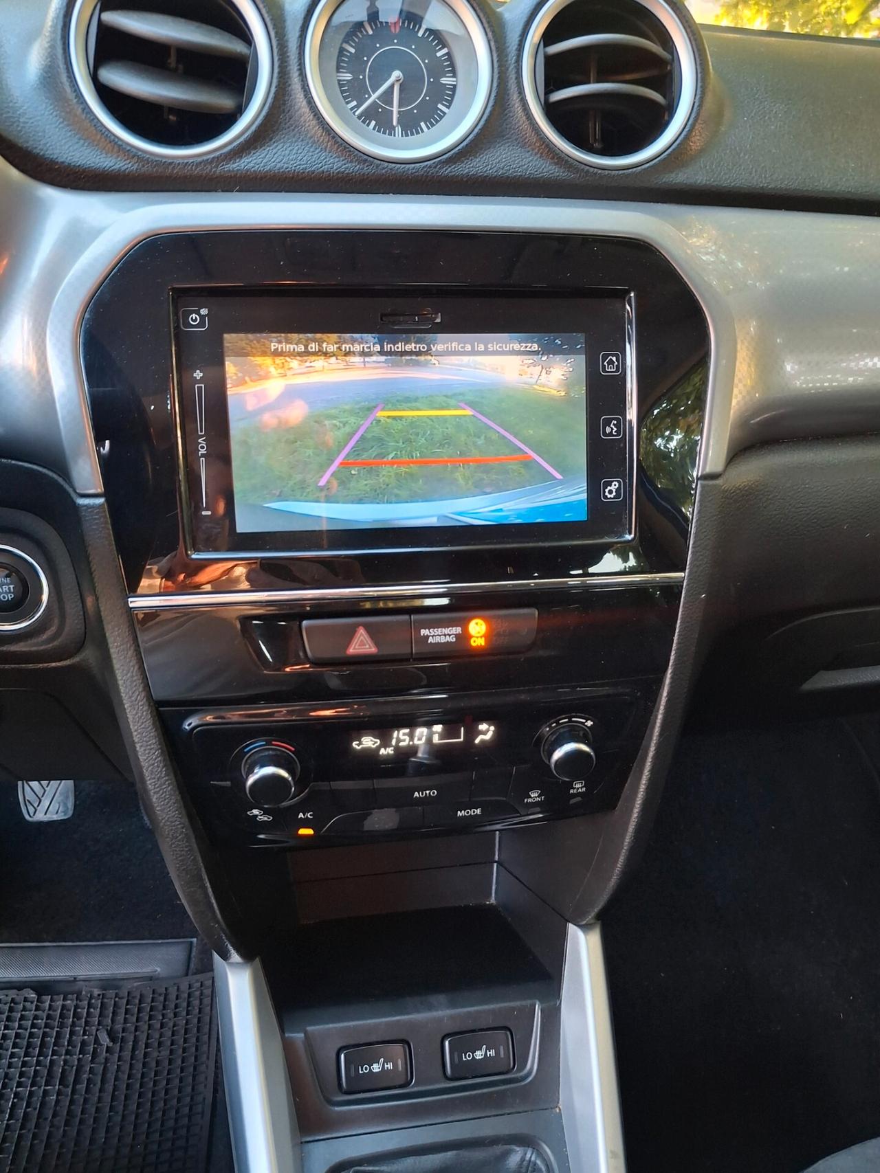 Suzuki Vitara 1.6 DDiS V-Cool-INTERNI IN PELLE-NAVI-