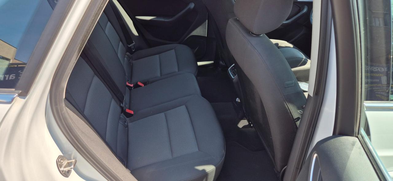 Audi Q3 2.0 TDI 120 CV S tronic Business