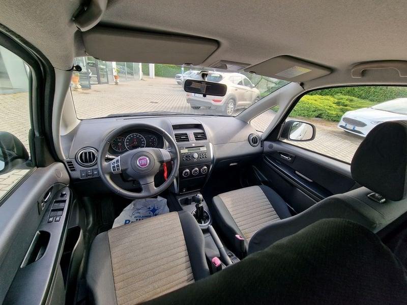 FIAT Sedici 1.6 16V 4x4 Dynamic