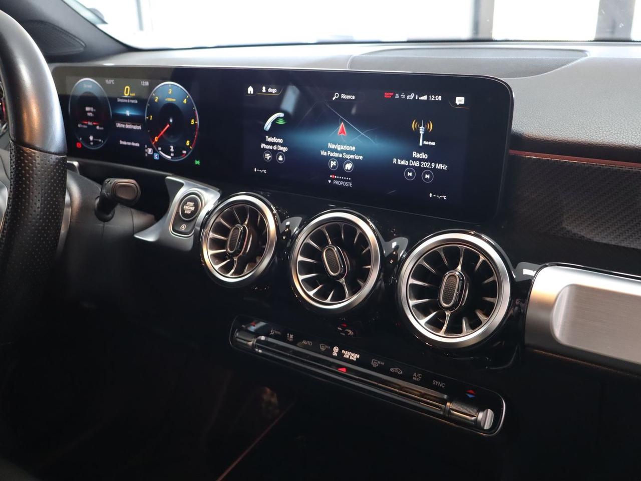 Mercedes-Benz GLB 200 Premium GLB 200 D #10288