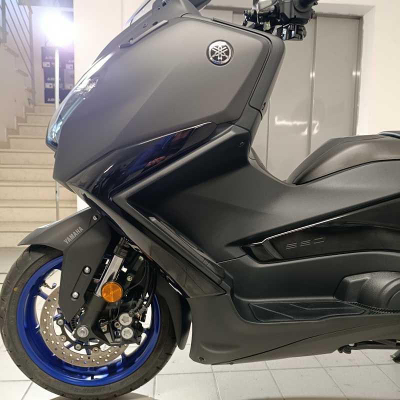 Yamaha T-Max 560 - 2025