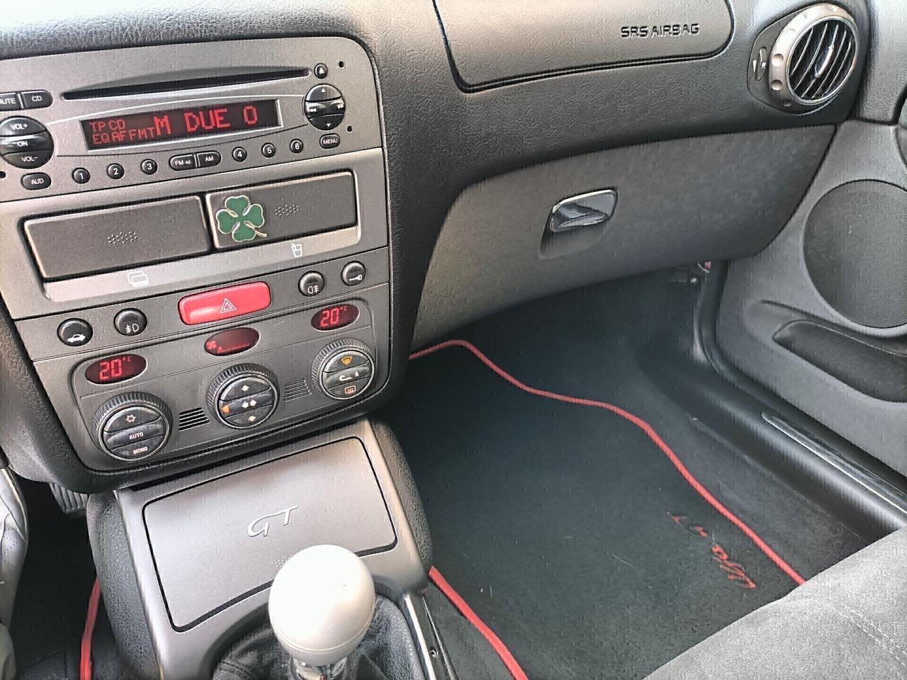 Alfa Romeo GT 1.9 JTDM 16V Distinctive