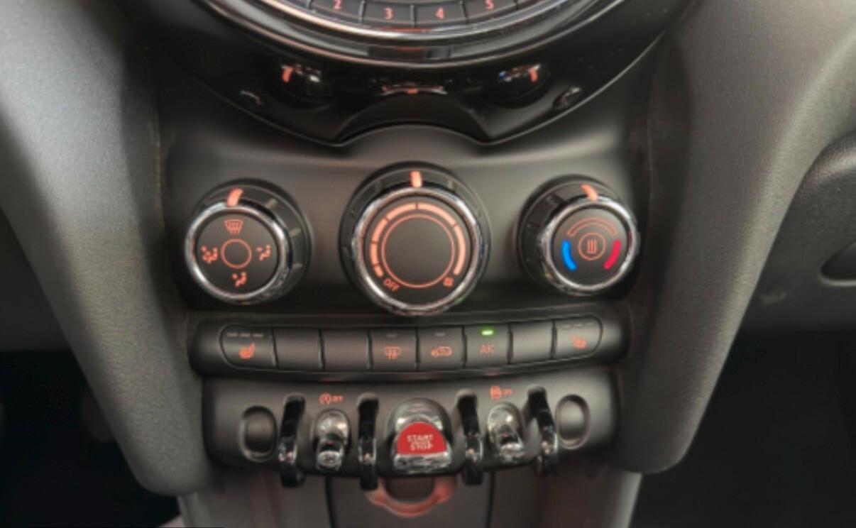 Mini One Cabrio 1.5 - SERVICE MINI