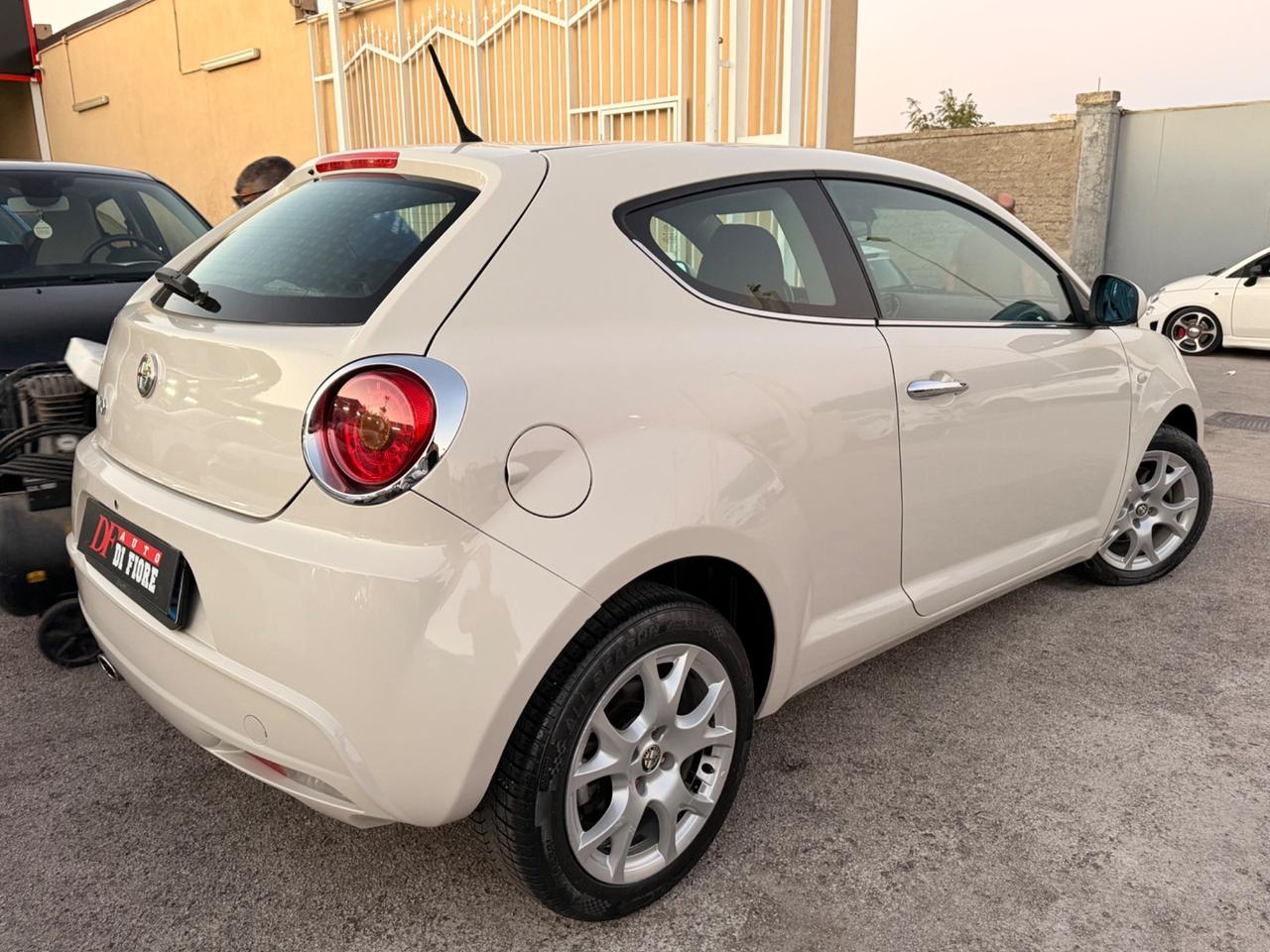 Alfa Romeo MiTo 1.3 JTDm-2 95CV Distinctive